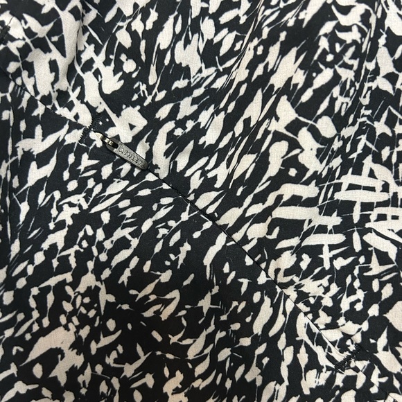 Athleta Printed Mesh Racer Run Short 4” - Picture 4 of 9